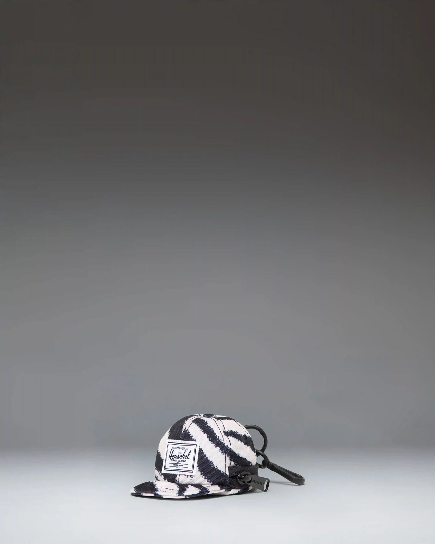 Sylas Classic Cap Bag Charm